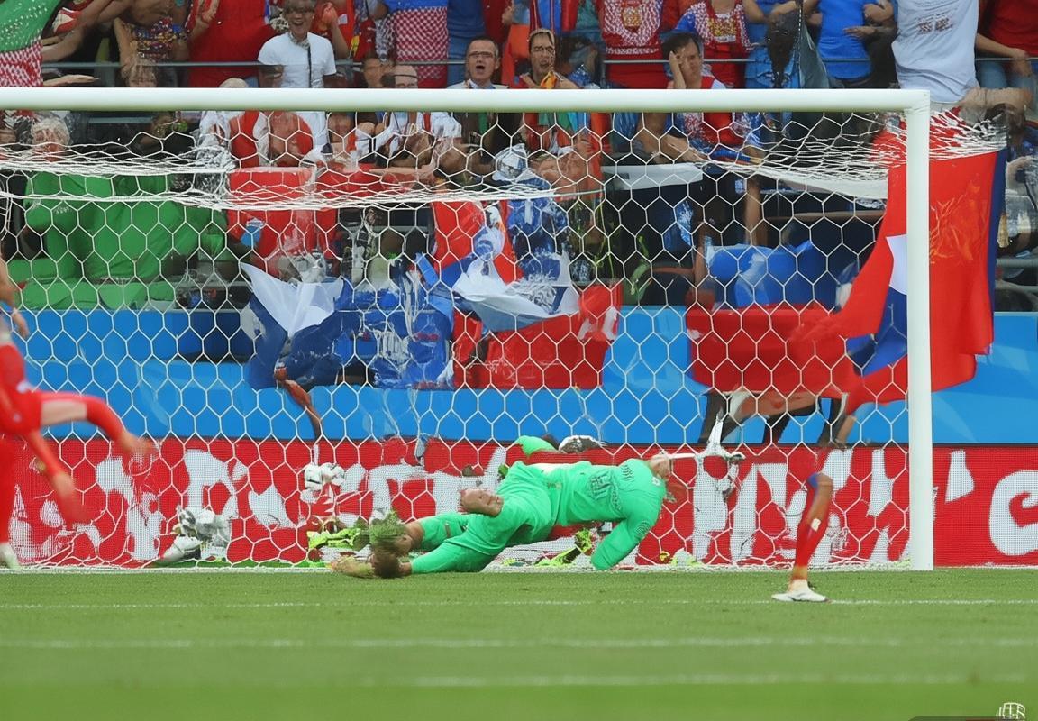 2016俄捷足球对决：激情碰撞与战术对决回顾(图3)