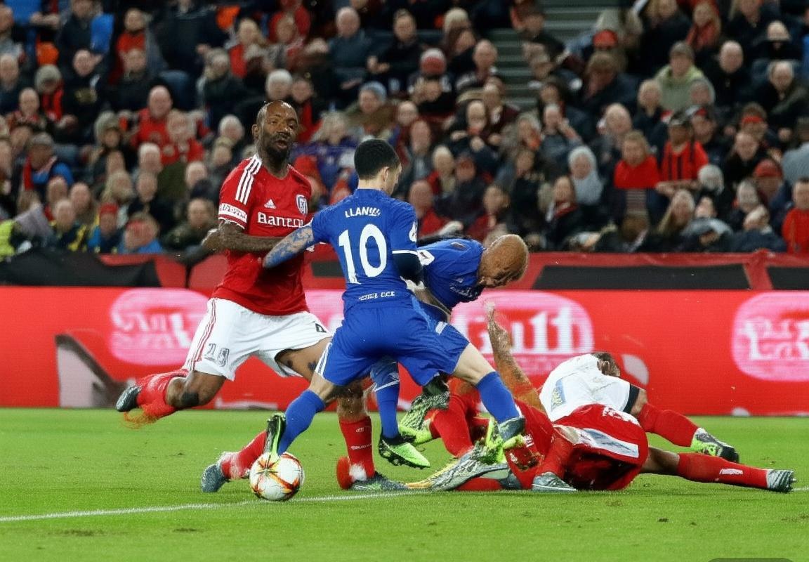 兰斯VS马赛：战术制胜与关键球员闪耀时刻(图2)